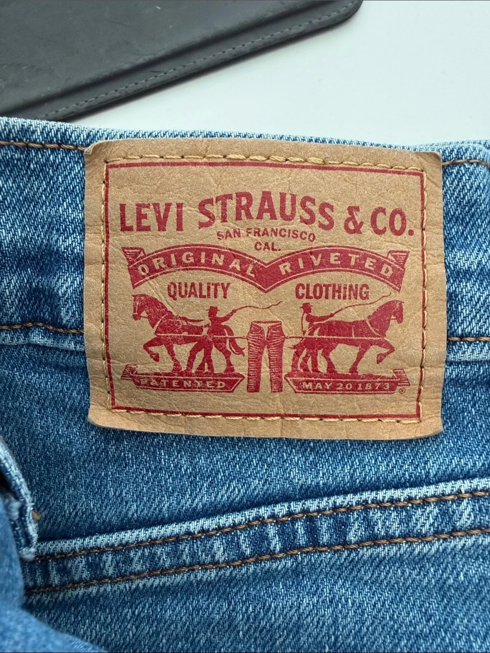 LEVI’S Wedgie Straight Denim Jeans